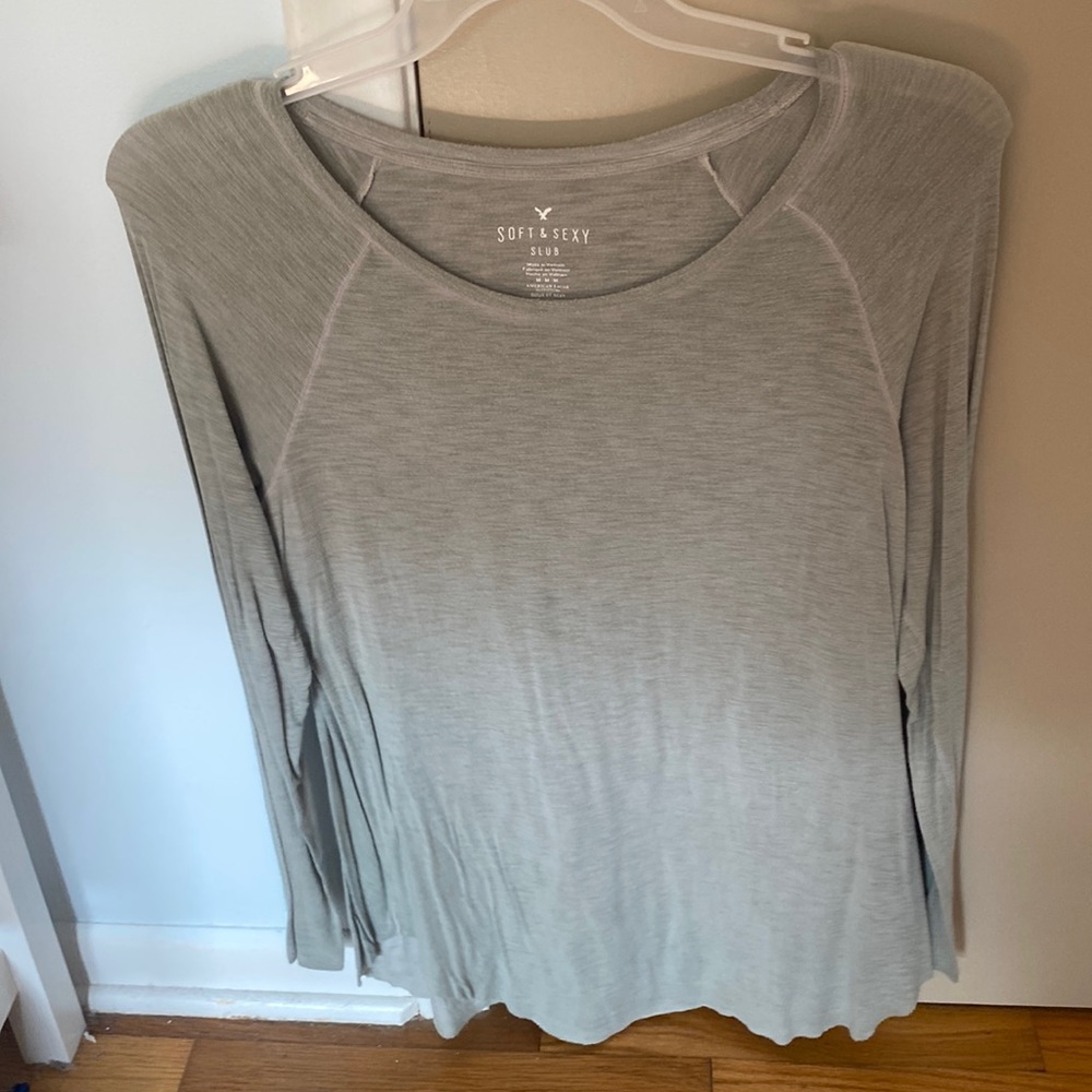 AEO SOFT AND SEXY TEE
